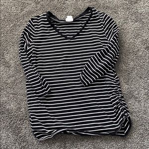 Black and white maternity shirt